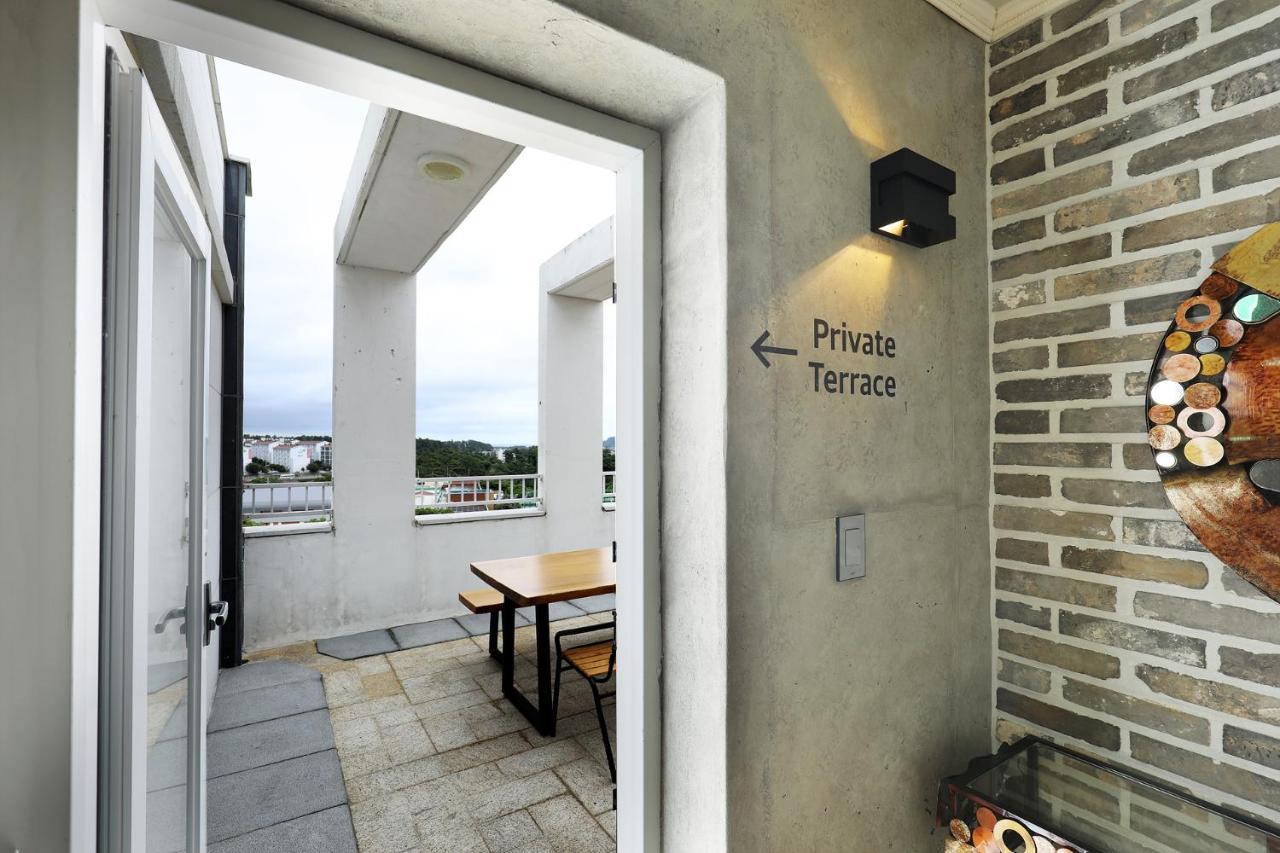 Cornerstone Hotel Seogwipo Exteriör bild