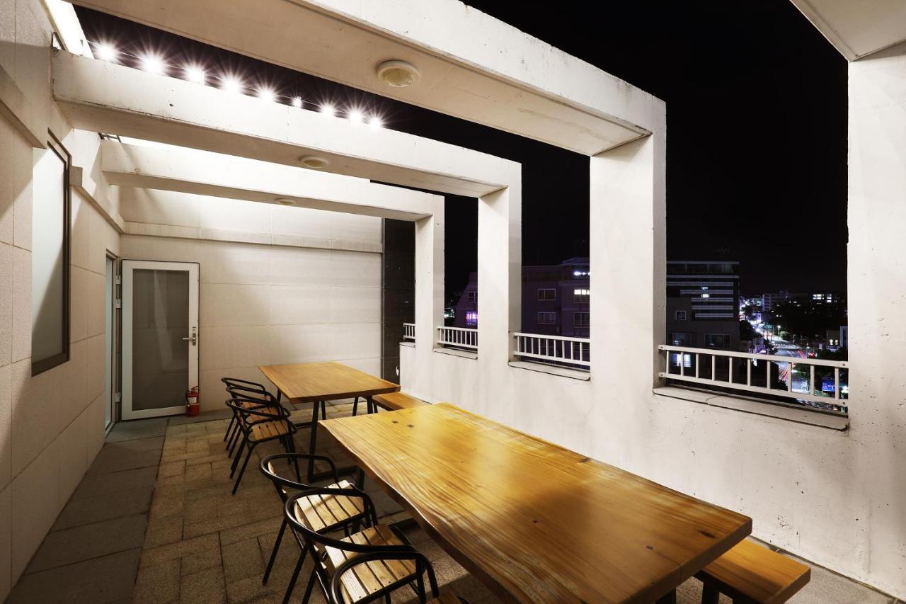 Cornerstone Hotel Seogwipo Exteriör bild